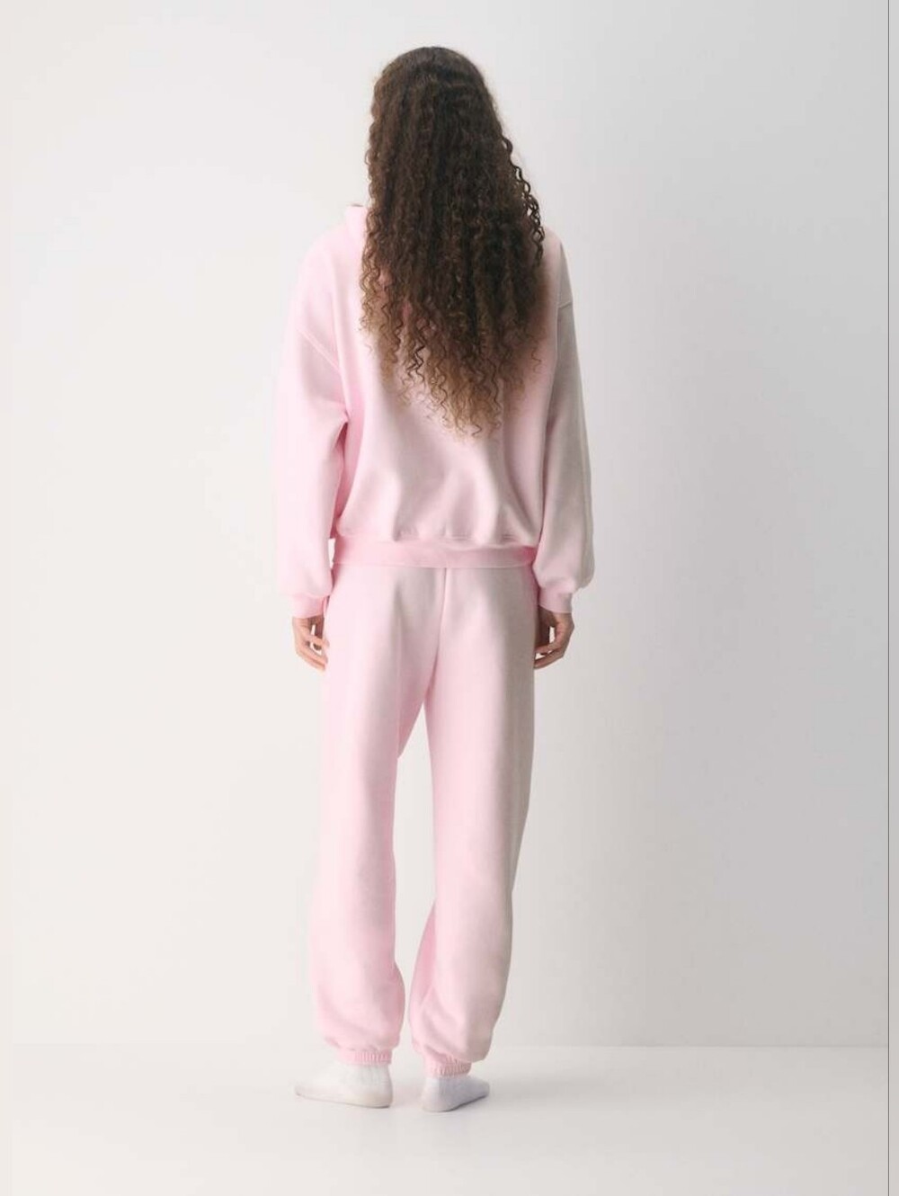 aritzia x Villa Pink sweat set